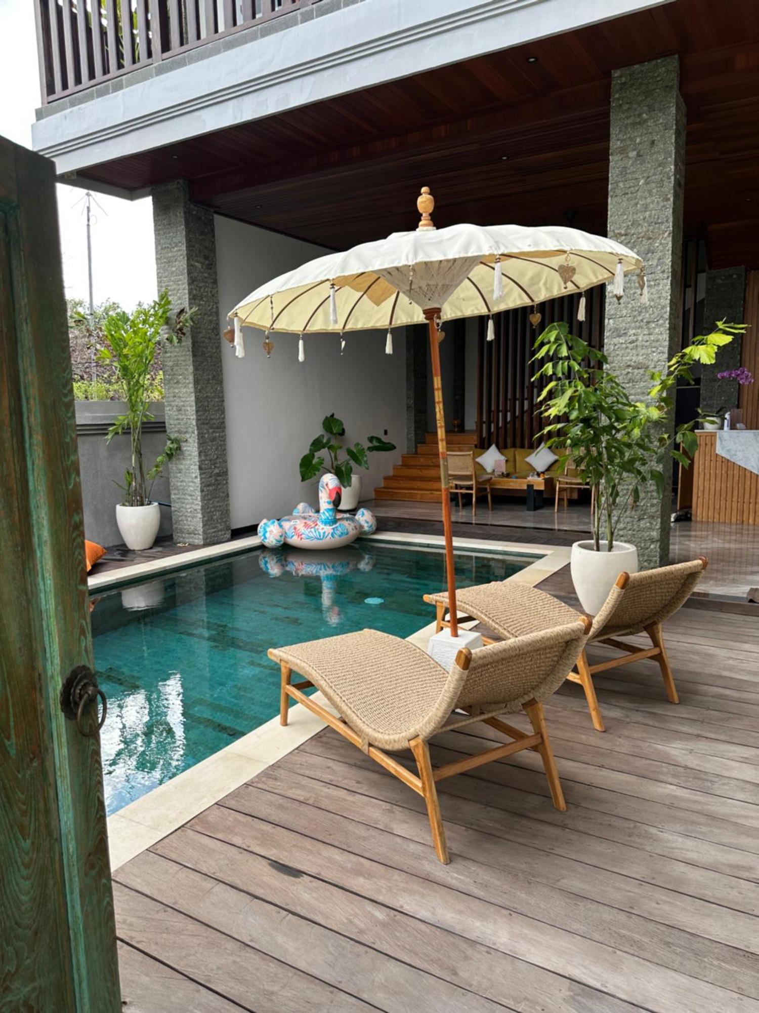 Tropical Beach House Bali Семиньяк Экстерьер фото