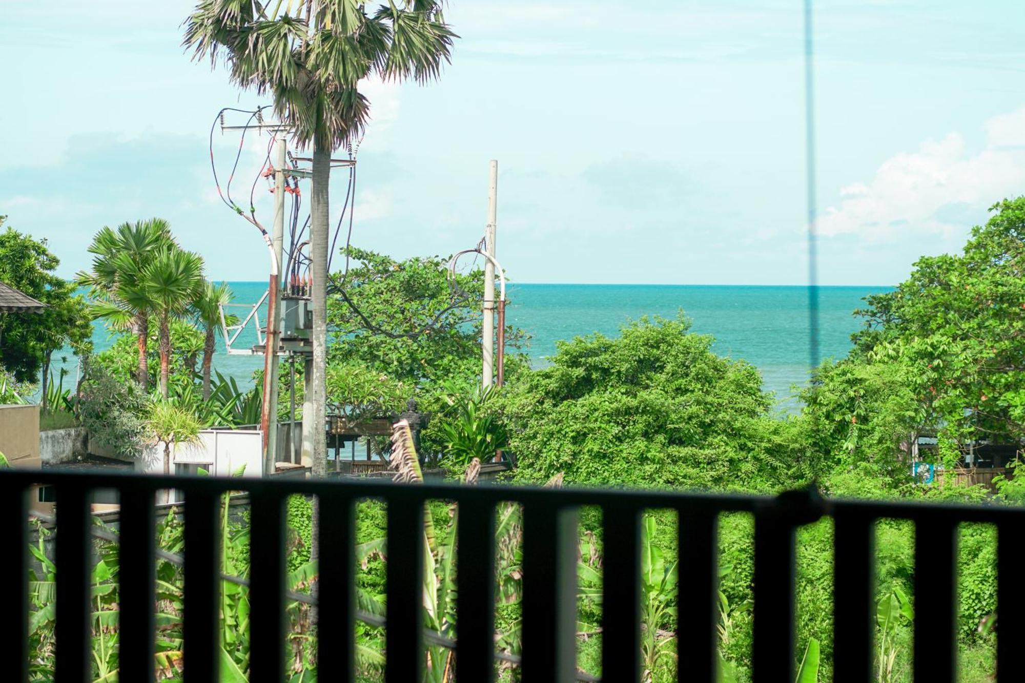 Tropical Beach House Bali Семиньяк Экстерьер фото