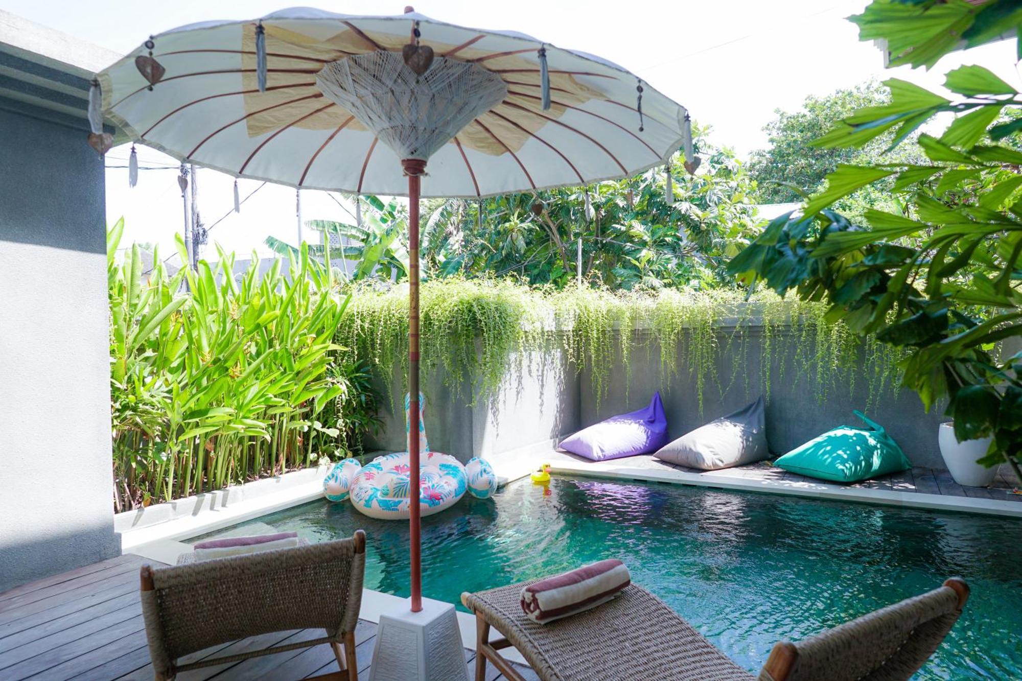 Tropical Beach House Bali Семиньяк Экстерьер фото